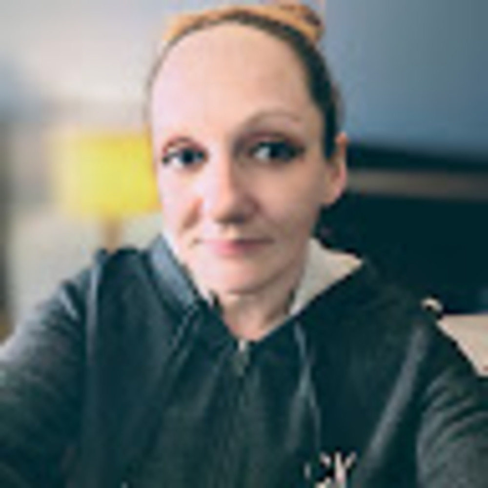 Meet your Posher, Carrie lee